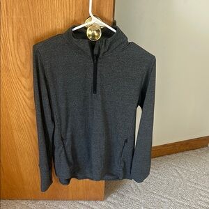 Market and Spruce Gray Women’s Quarter-Zip Pullover